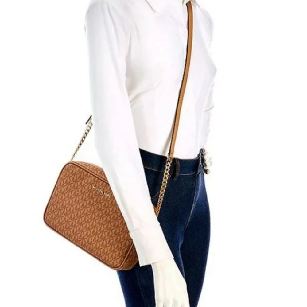 MICHAEL KORS Jet Set Signature Logo EW Camera Crossbody Bag Camel AUTHENTIC - Picture 7 of 8